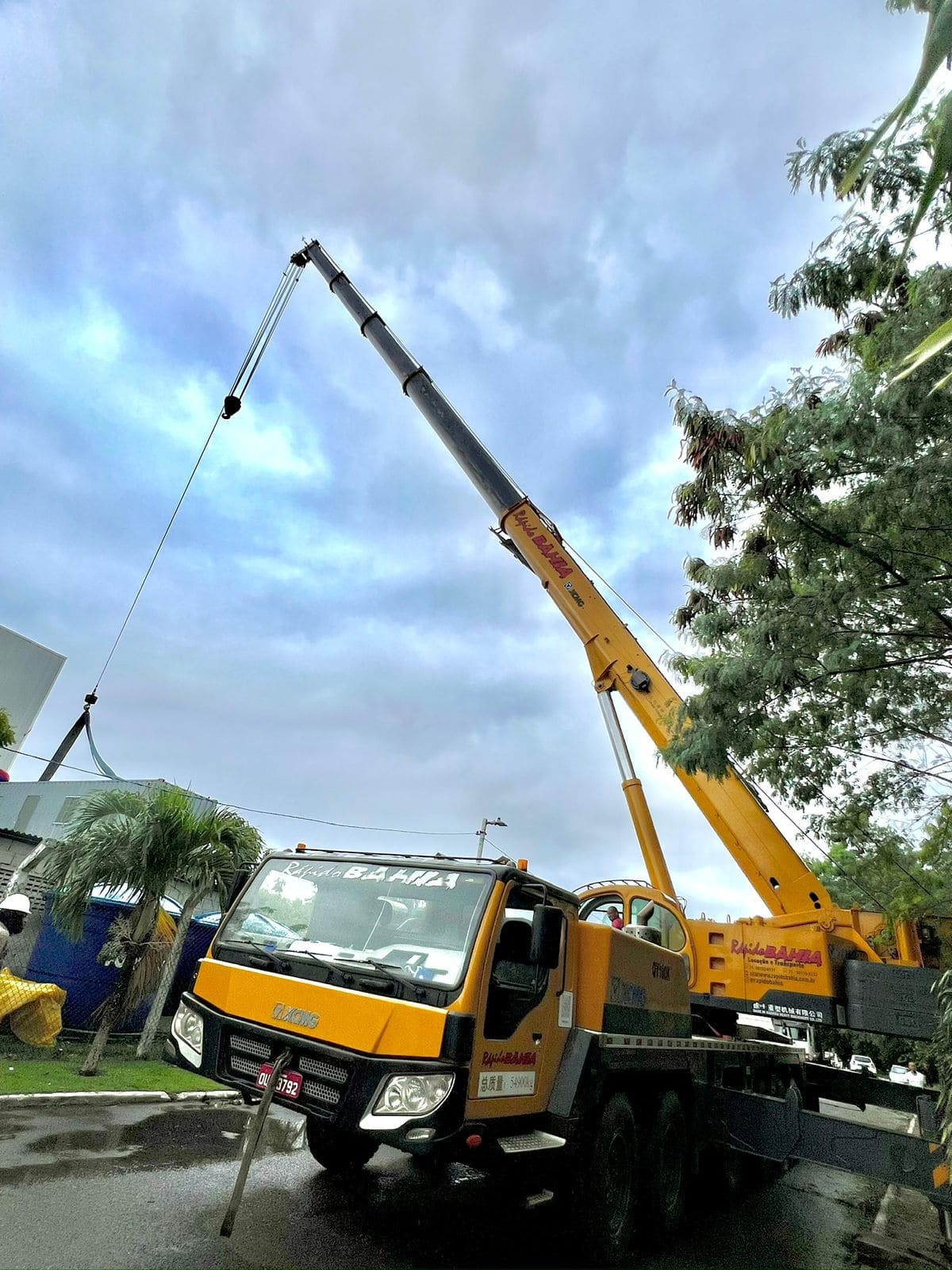 RAPIDO-BAHIA-LOCACAO-DE-MUNCK-LOCACAO-DE-GUINDASTE-TRANSPORTE-E-ICAMENTO-DE-CARGA (10)